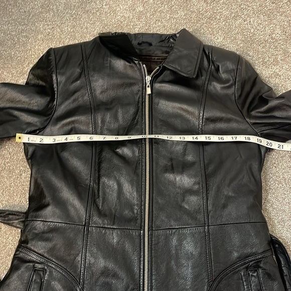 Wilson leather collared belted leather jacket with removable inside - Picture 14 of 15